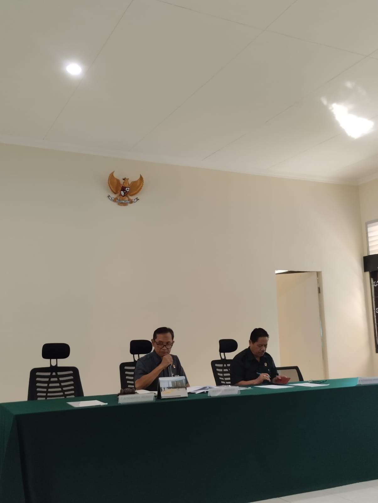 rapat1