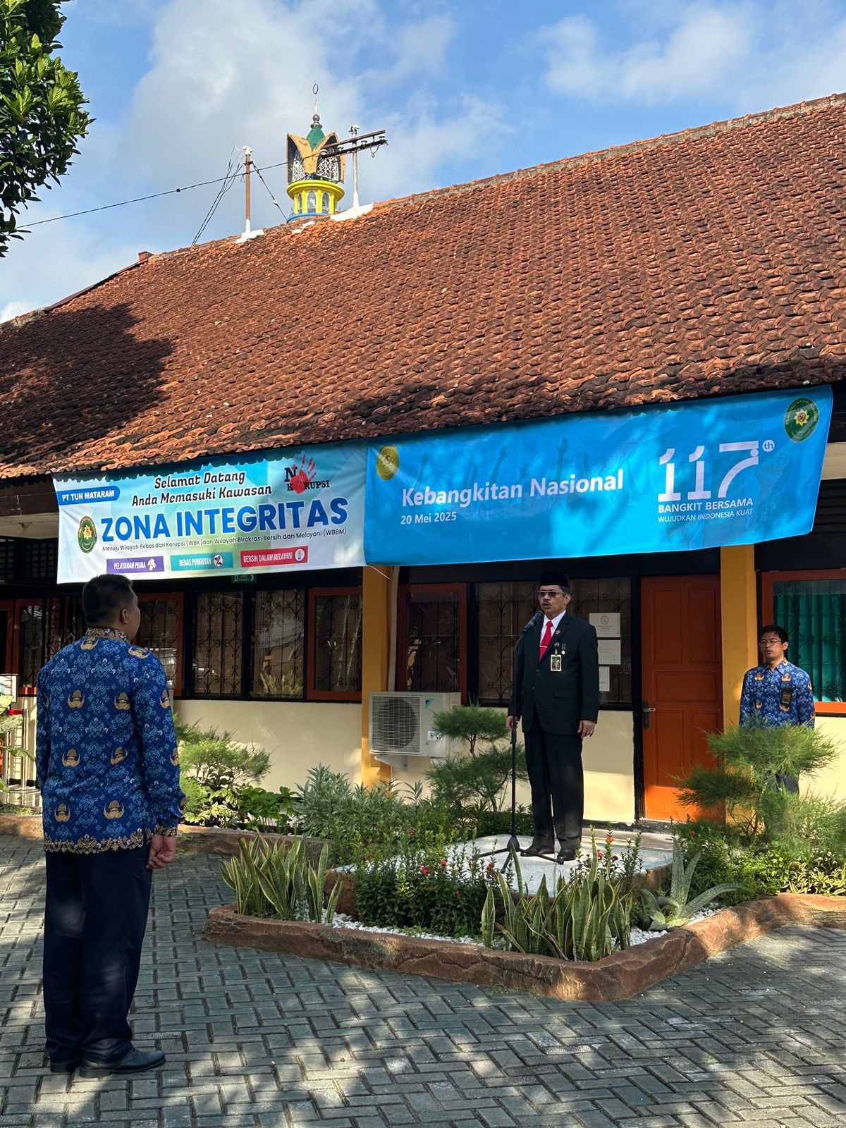 upacara harkitnas