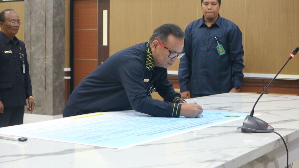 penandatanganan pakta16