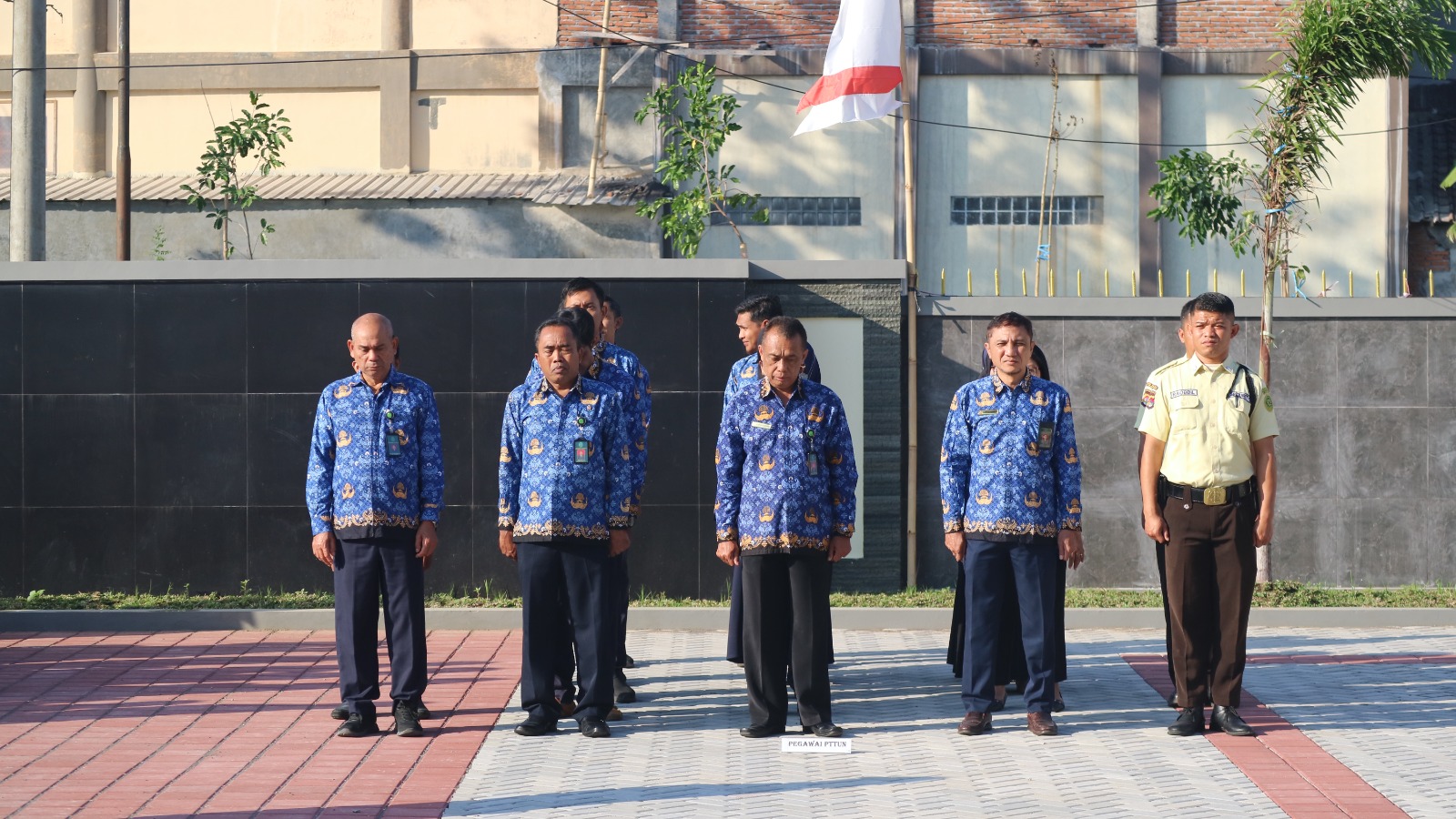 hut ri 81 4
