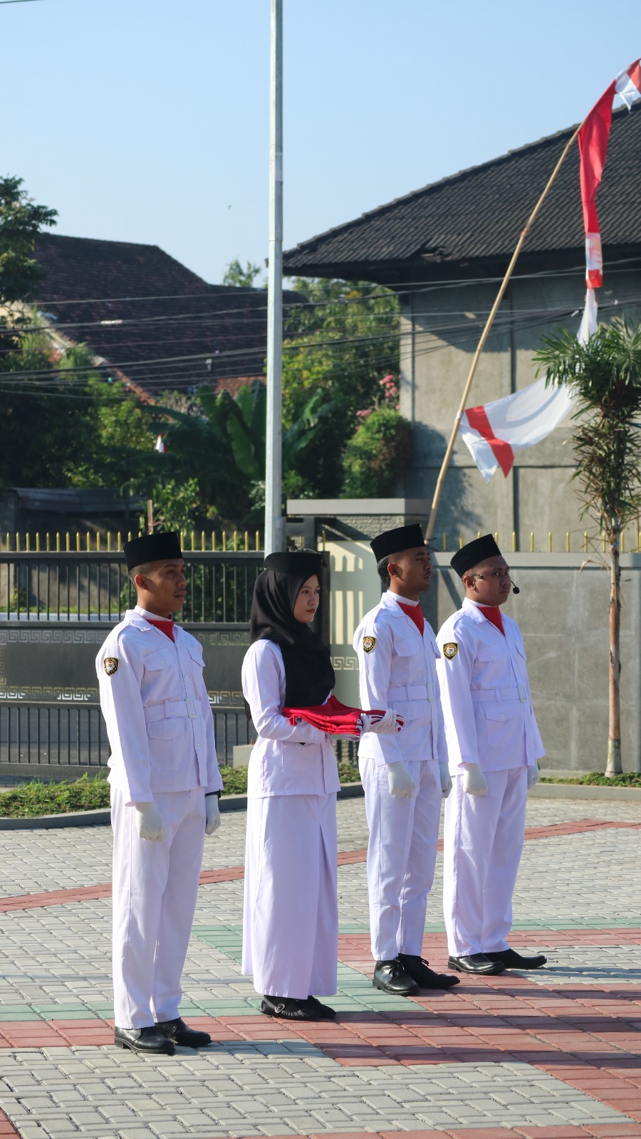 hut ri 81 6