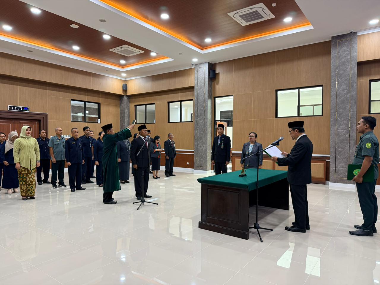 pelantikan sekretaris